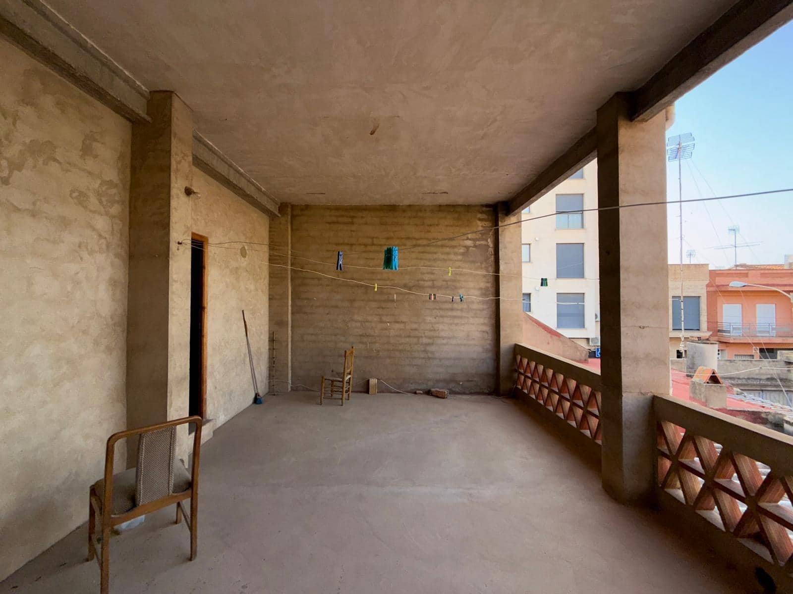 4 soveværelse Byhus til salg i Alginet - € 195.000 (Ref: 9360171)