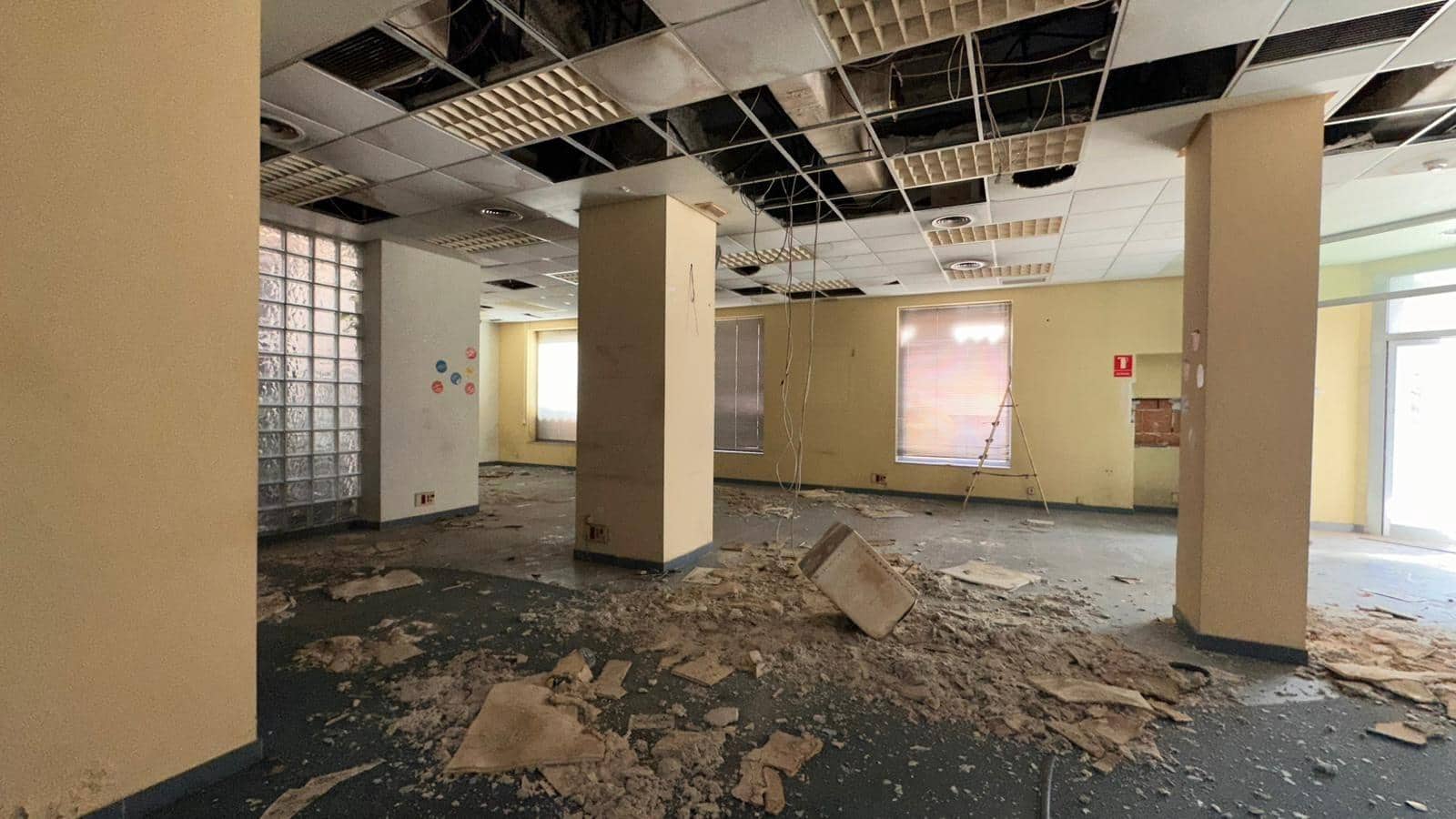 4 slaapkamer Huis te koop in Carlet met garage - € 200.000 (Ref: 9360174)