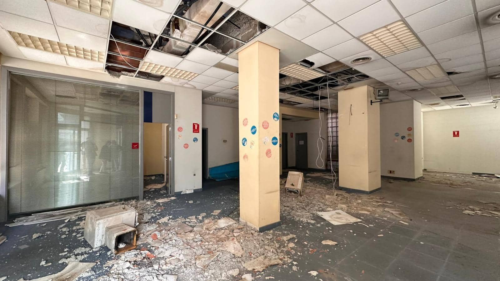 4 slaapkamer Huis te koop in Carlet met garage - € 200.000 (Ref: 9360174)