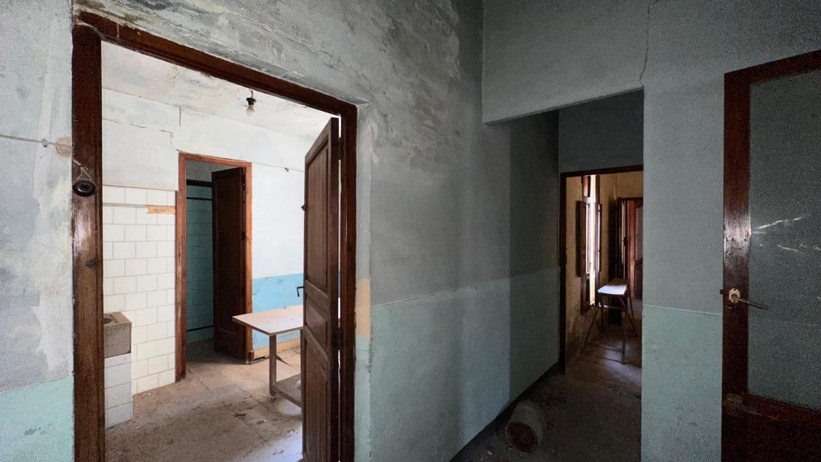 4 slaapkamer Huis te koop in Carlet met garage - € 200.000 (Ref: 9360174)