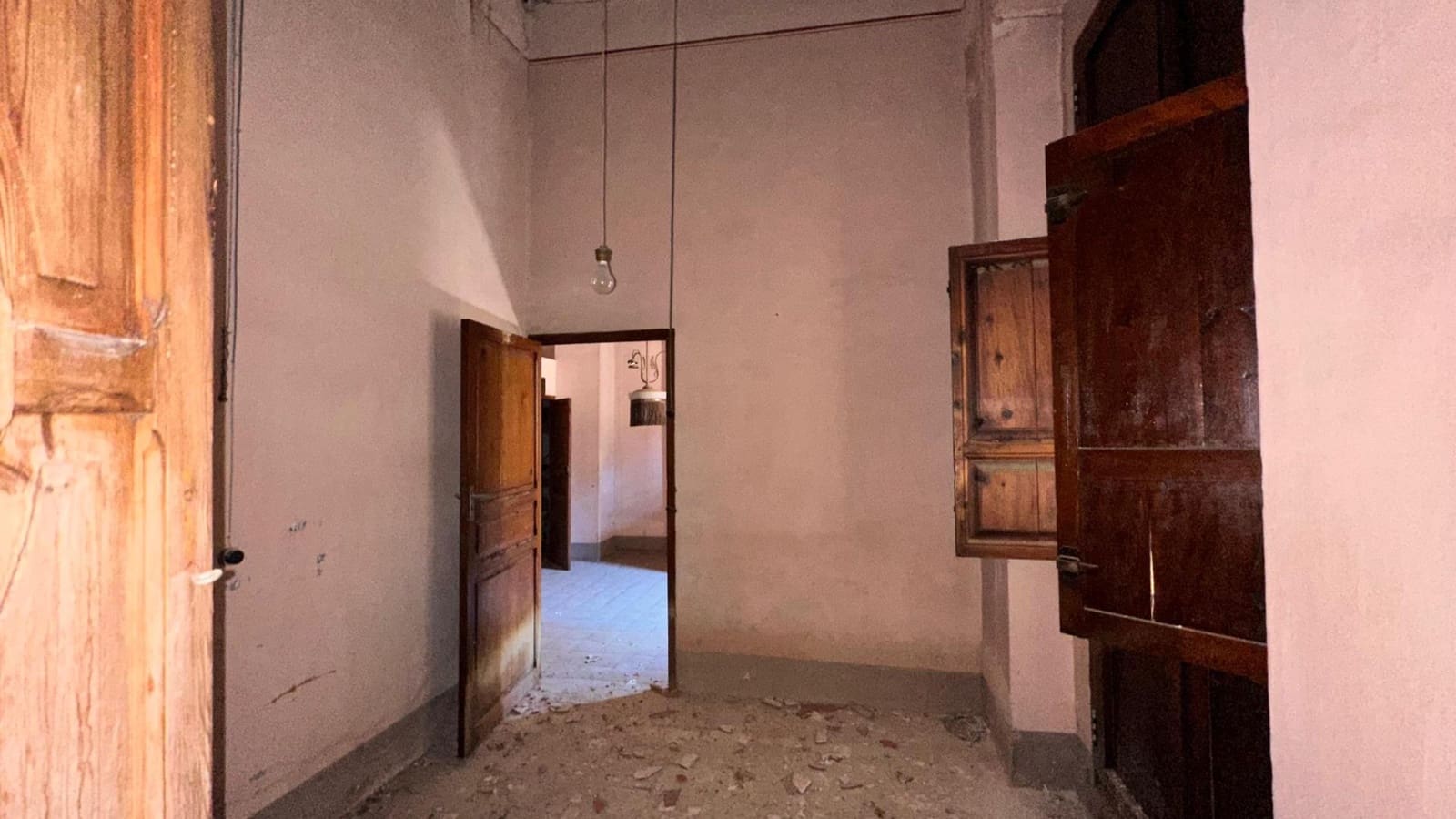 4 slaapkamer Huis te koop in Carlet met garage - € 200.000 (Ref: 9360174)