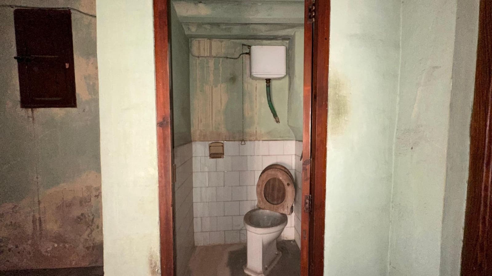 4 slaapkamer Huis te koop in Carlet met garage - € 200.000 (Ref: 9360174)