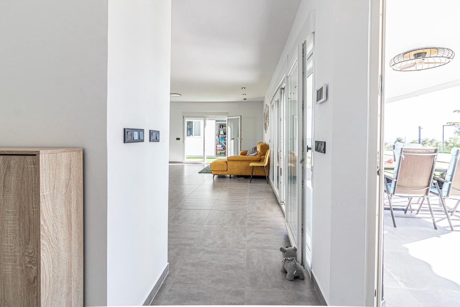 3 sypialnia Willa na sprzedaż w Catadau z basenem garażem - 398 000 € (Ref: 9375217)