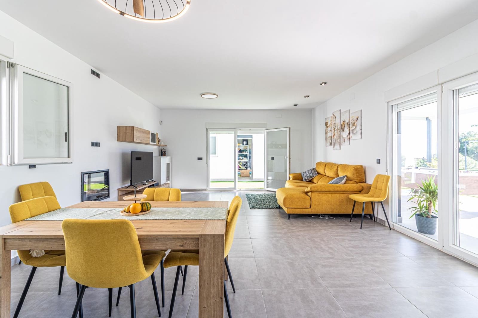 3 sypialnia Willa na sprzedaż w Catadau z basenem garażem - 398 000 € (Ref: 9375217)