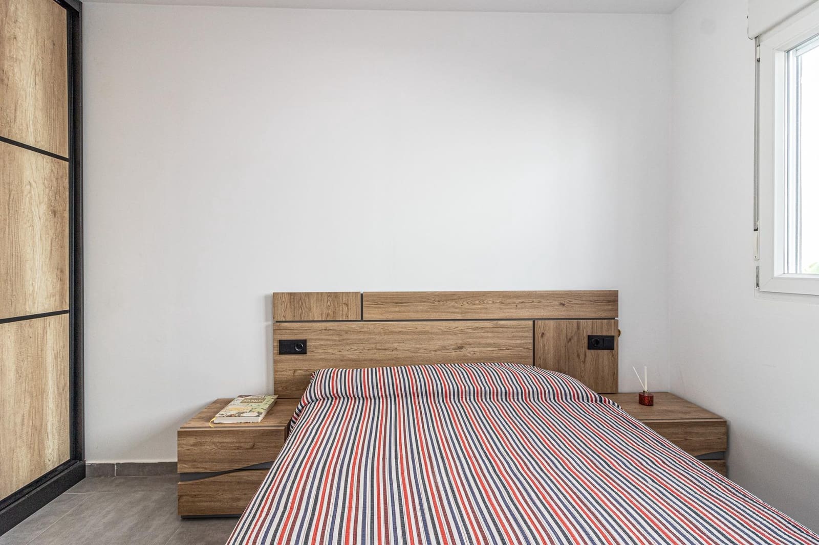 3 sypialnia Willa na sprzedaż w Catadau z basenem garażem - 398 000 € (Ref: 9375217)