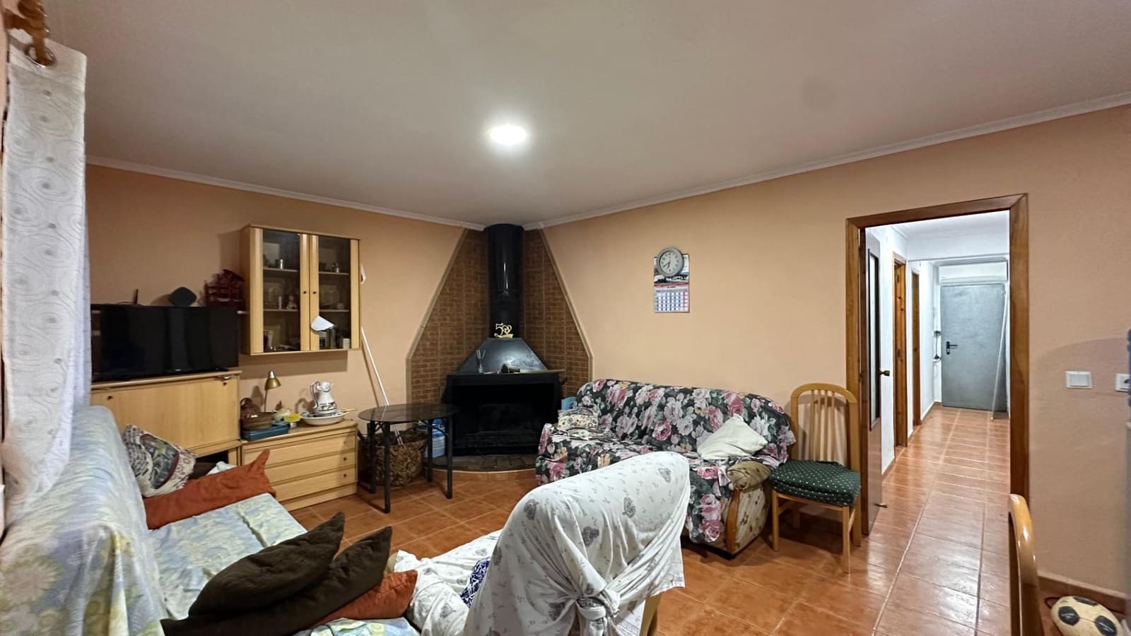 4 soveværelse Villa til salg i Guadassuar med swimmingpool - € 130.000 (Ref: 9375218)