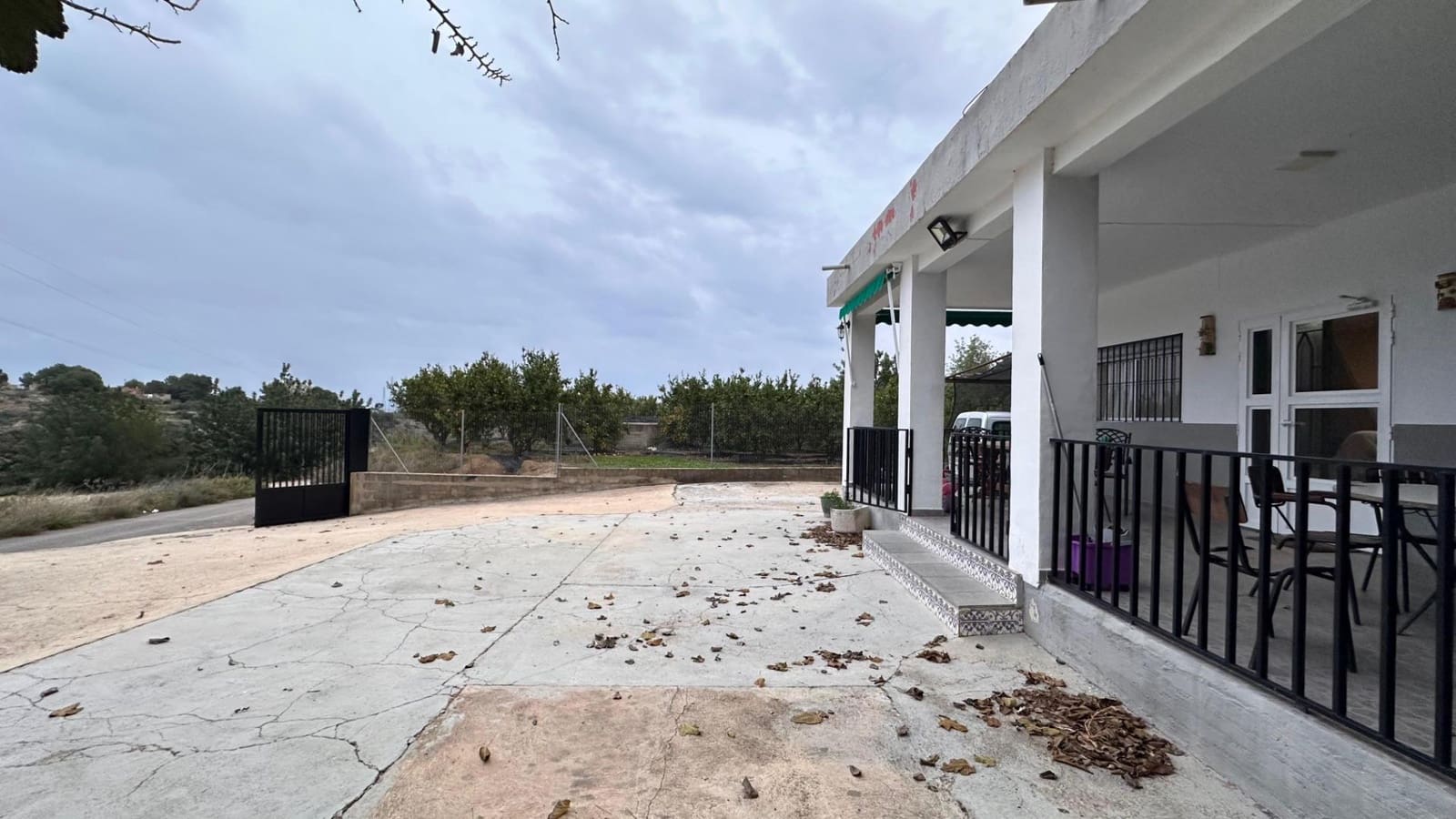 4 soveværelse Villa til salg i Guadassuar med swimmingpool - € 130.000 (Ref: 9375218)