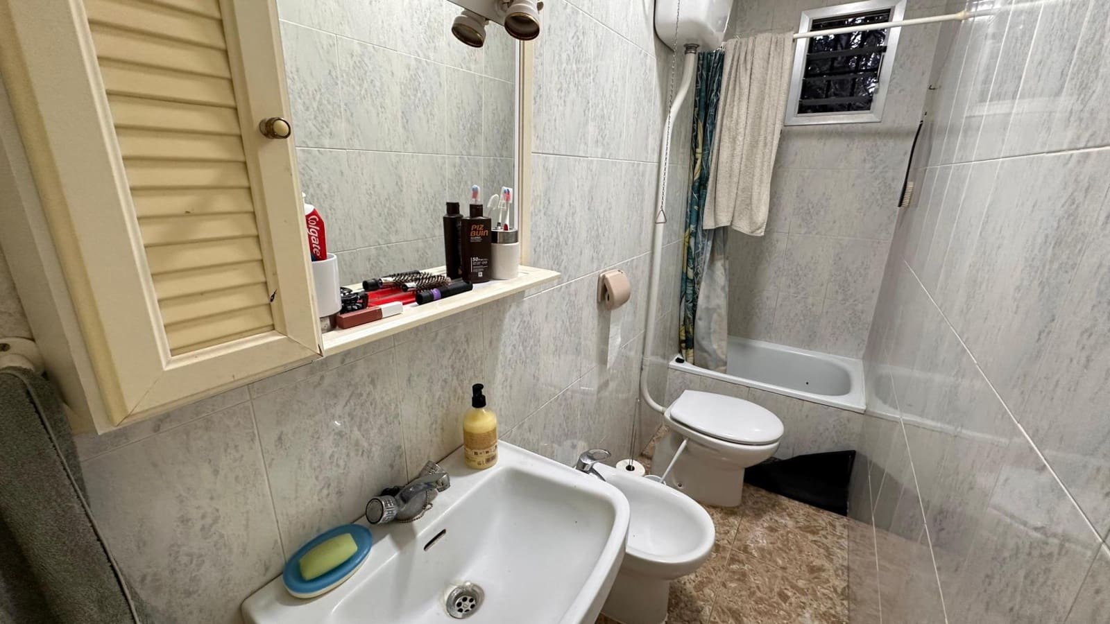 4 soveværelse Villa til salg i Guadassuar med swimmingpool - € 130.000 (Ref: 9375218)