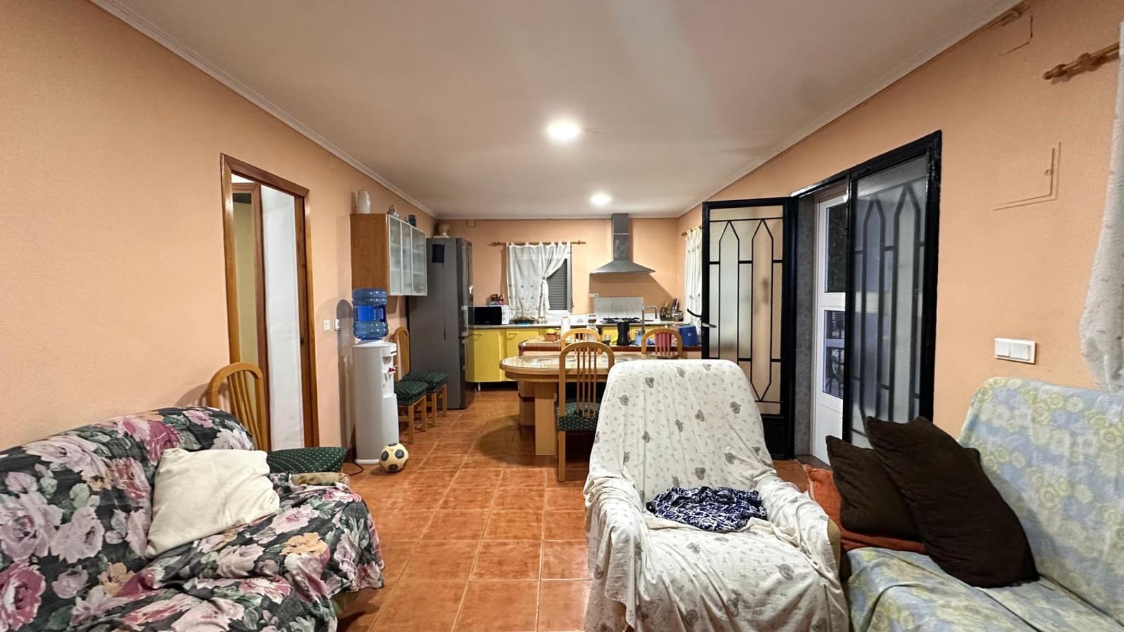 4 soveværelse Villa til salg i Guadassuar med swimmingpool - € 130.000 (Ref: 9375218)