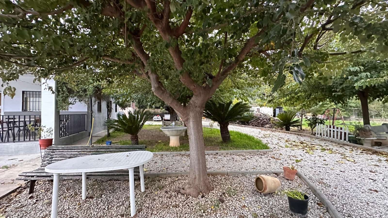 4 soveværelse Villa til salg i Guadassuar med swimmingpool - € 130.000 (Ref: 9375218)