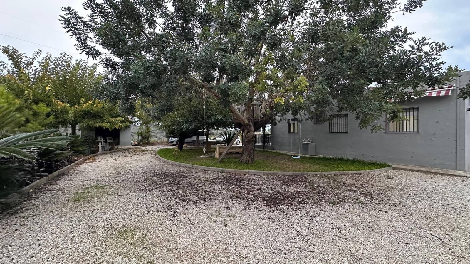 4 soveværelse Villa til salg i Guadassuar med swimmingpool - € 130.000 (Ref: 9375218)