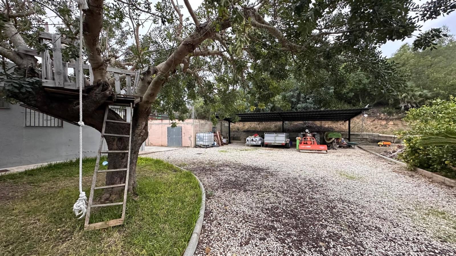 4 soveværelse Villa til salg i Guadassuar med swimmingpool - € 130.000 (Ref: 9375218)