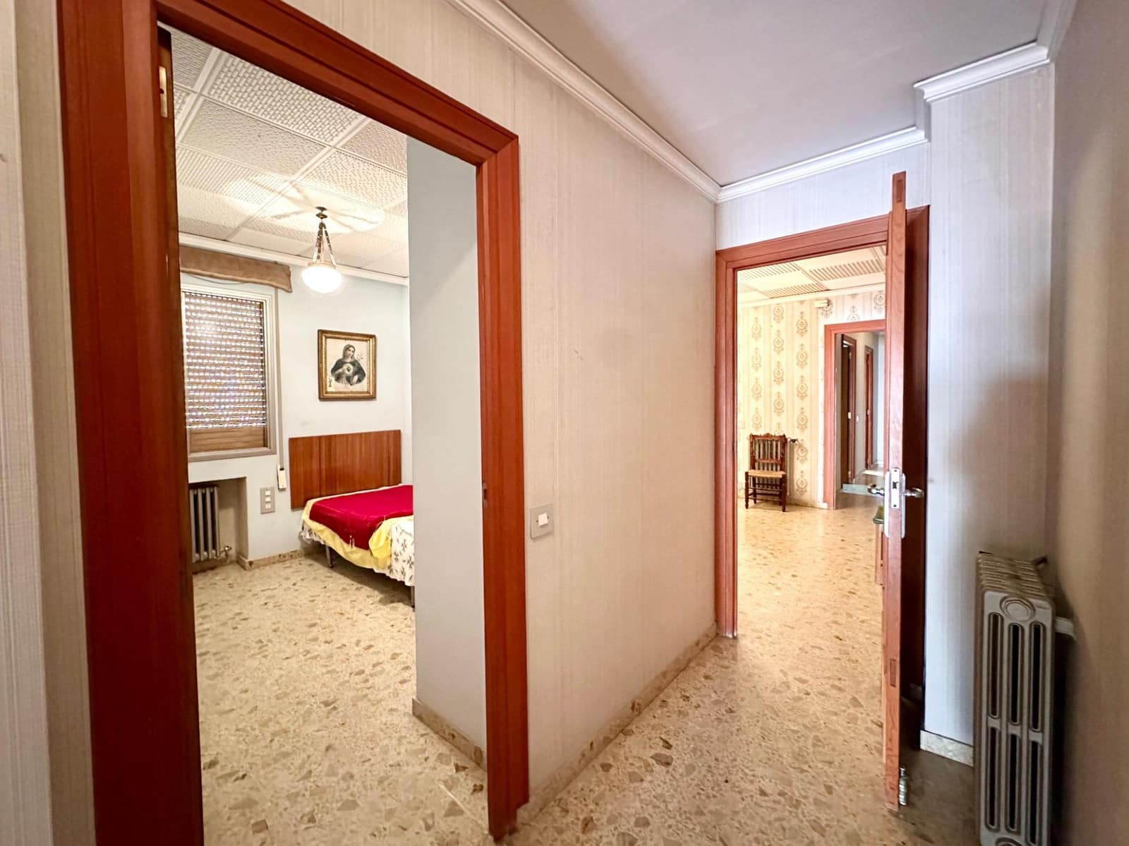 5 slaapkamer Flat te koop in Carlet - € 175.000 (Ref: 9379245)