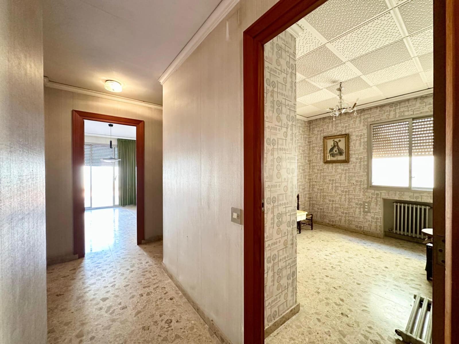 5 slaapkamer Flat te koop in Carlet - € 175.000 (Ref: 9379245)