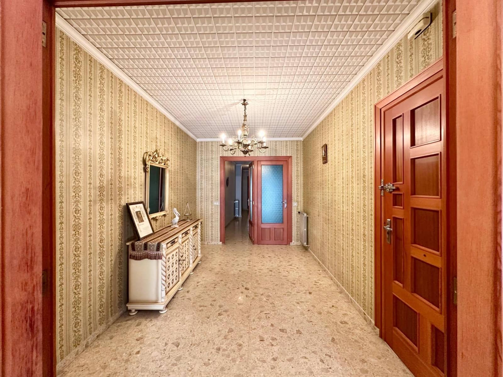 5 slaapkamer Flat te koop in Carlet - € 175.000 (Ref: 9379245)