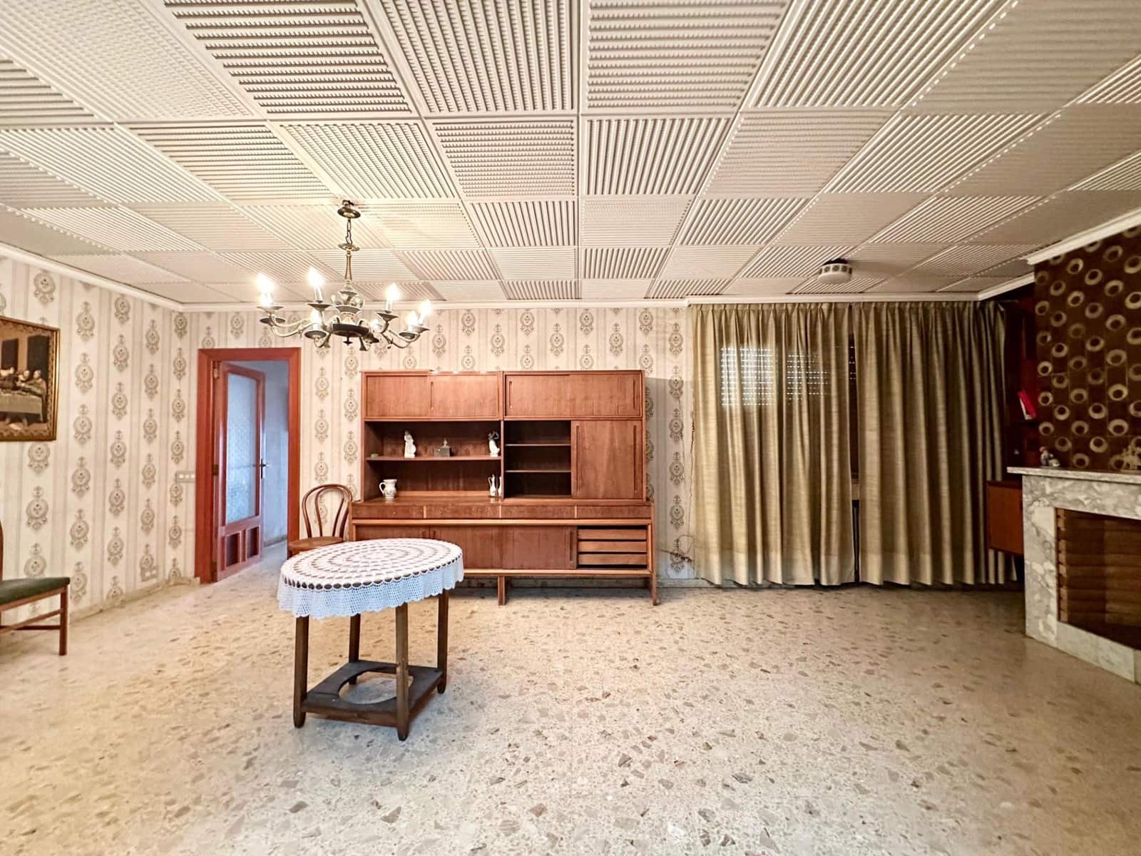 5 slaapkamer Flat te koop in Carlet - € 175.000 (Ref: 9379245)