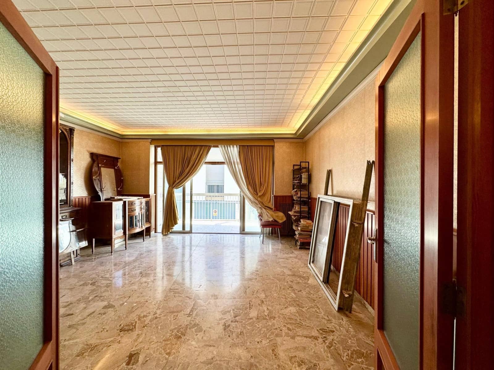 5 slaapkamer Flat te koop in Carlet - € 175.000 (Ref: 9379245)