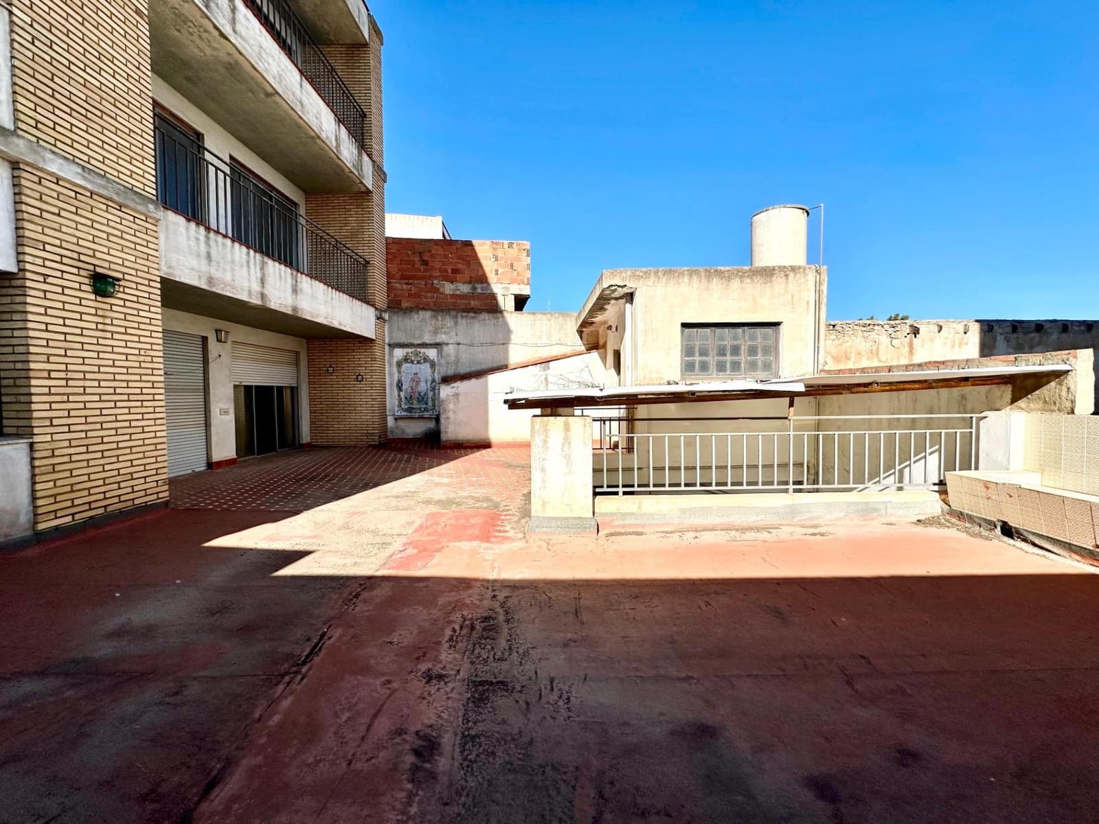 5 slaapkamer Flat te koop in Carlet - € 175.000 (Ref: 9379245)