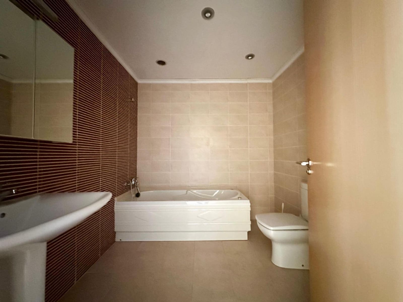 4 sypialnia Dom szeregowy na sprzedaż w Carlet - 149 900 € (Ref: 9401358)