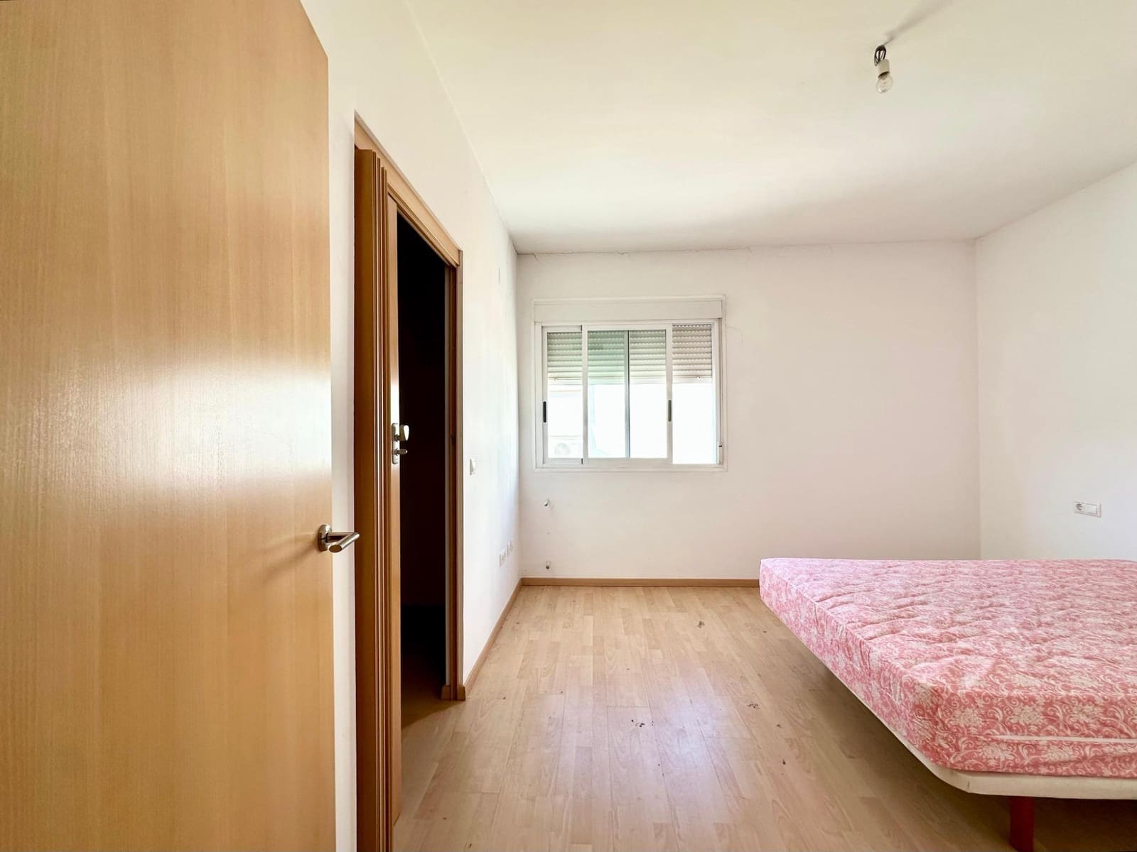 4 sypialnia Dom szeregowy na sprzedaż w Carlet - 149 900 € (Ref: 9401358)