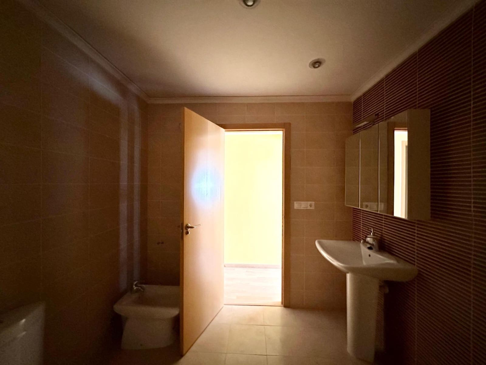 4 sypialnia Dom szeregowy na sprzedaż w Carlet - 149 900 € (Ref: 9401358)