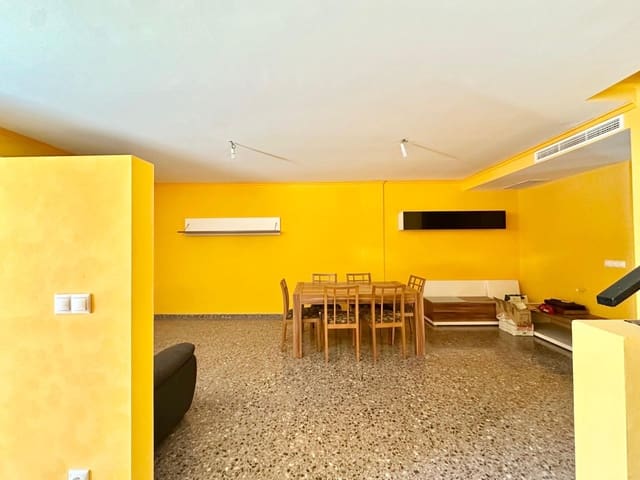 4 sypialnia Dom szeregowy na sprzedaż w Carlet - 149 900 € (Ref: 9401358)