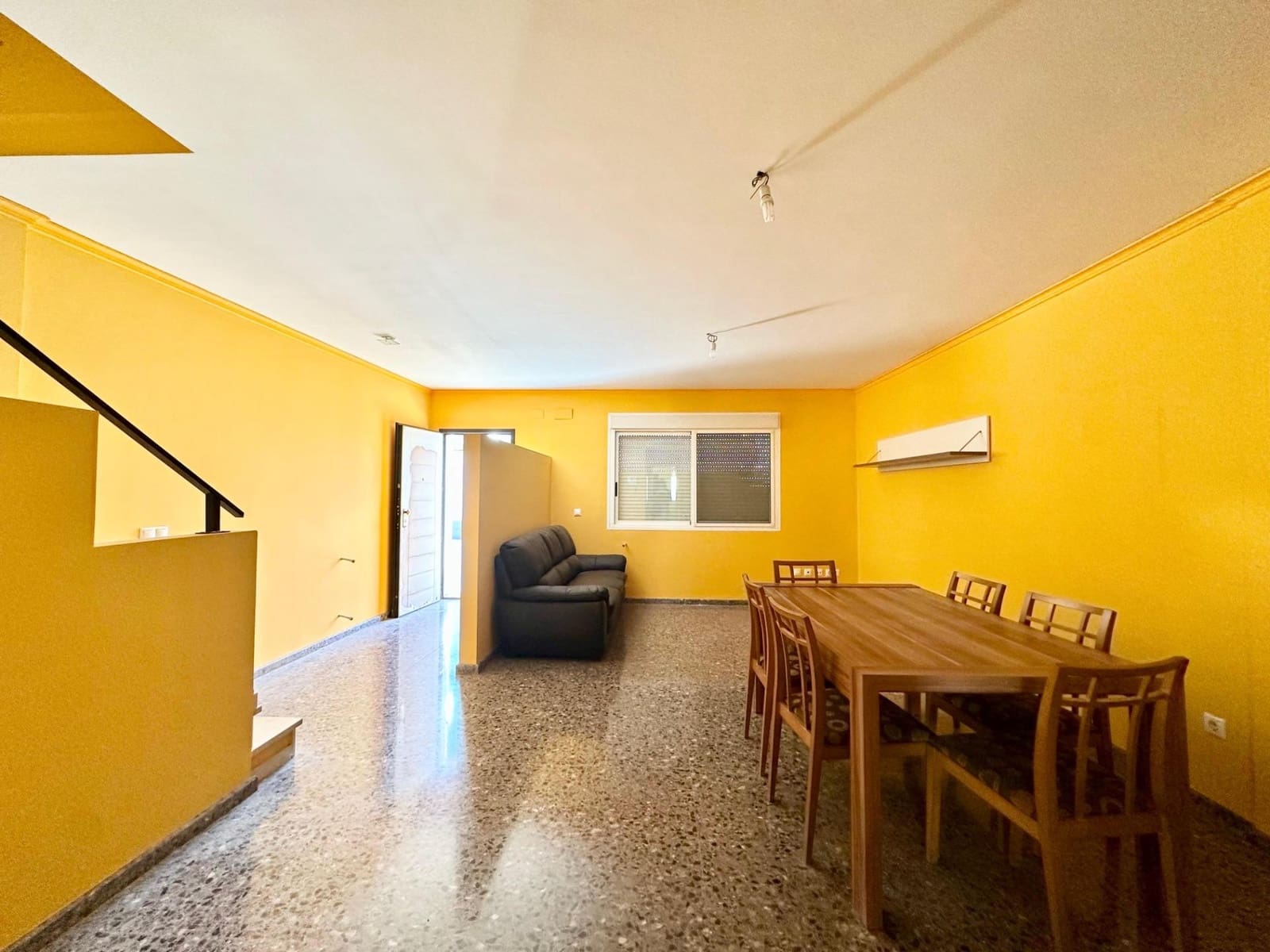 4 sypialnia Dom szeregowy na sprzedaż w Carlet - 149 900 € (Ref: 9401358)