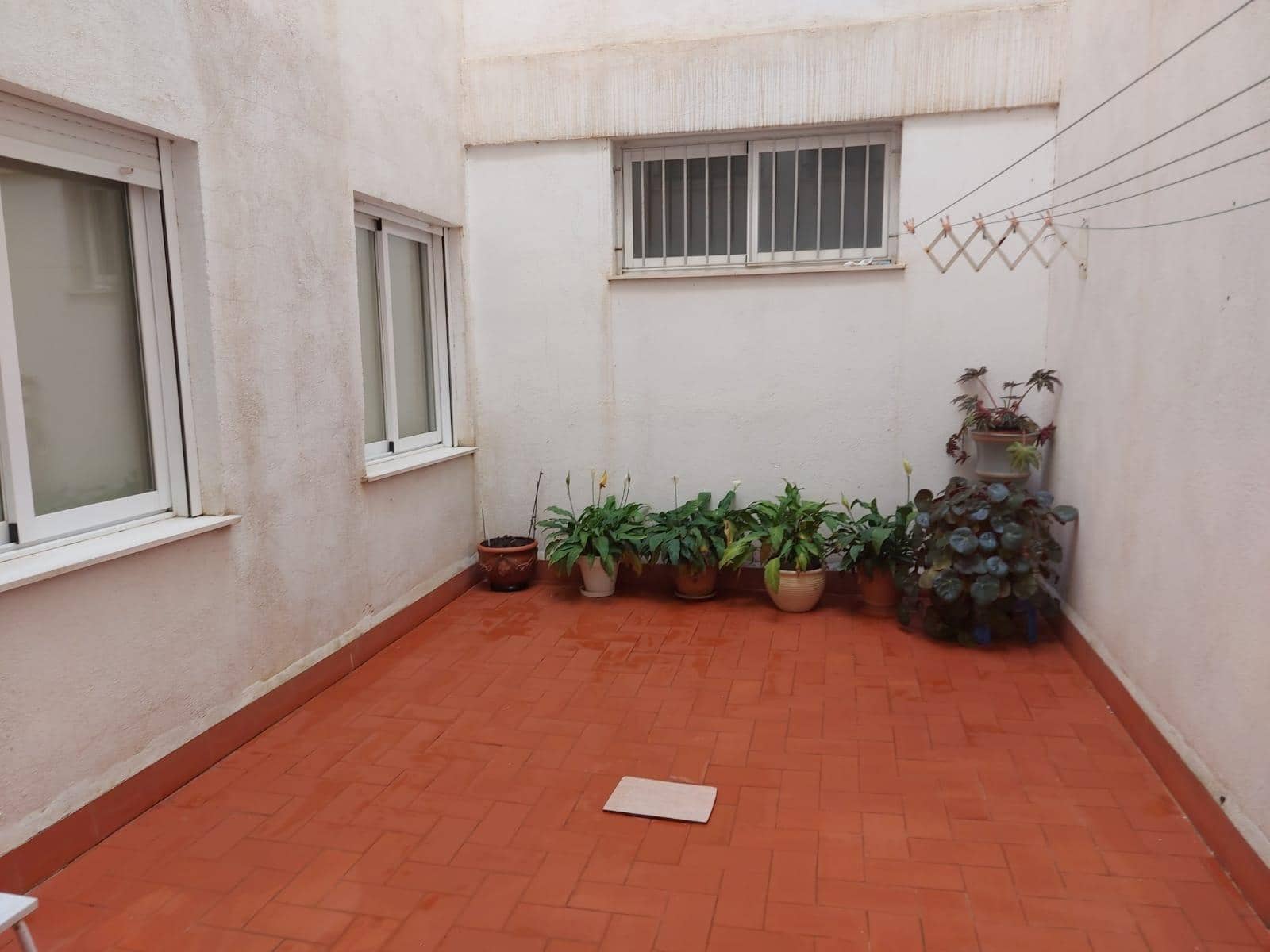 3 bedroom Apartment for sale in L'Alcudia with garage - € 180,000 (Ref: 9401818)