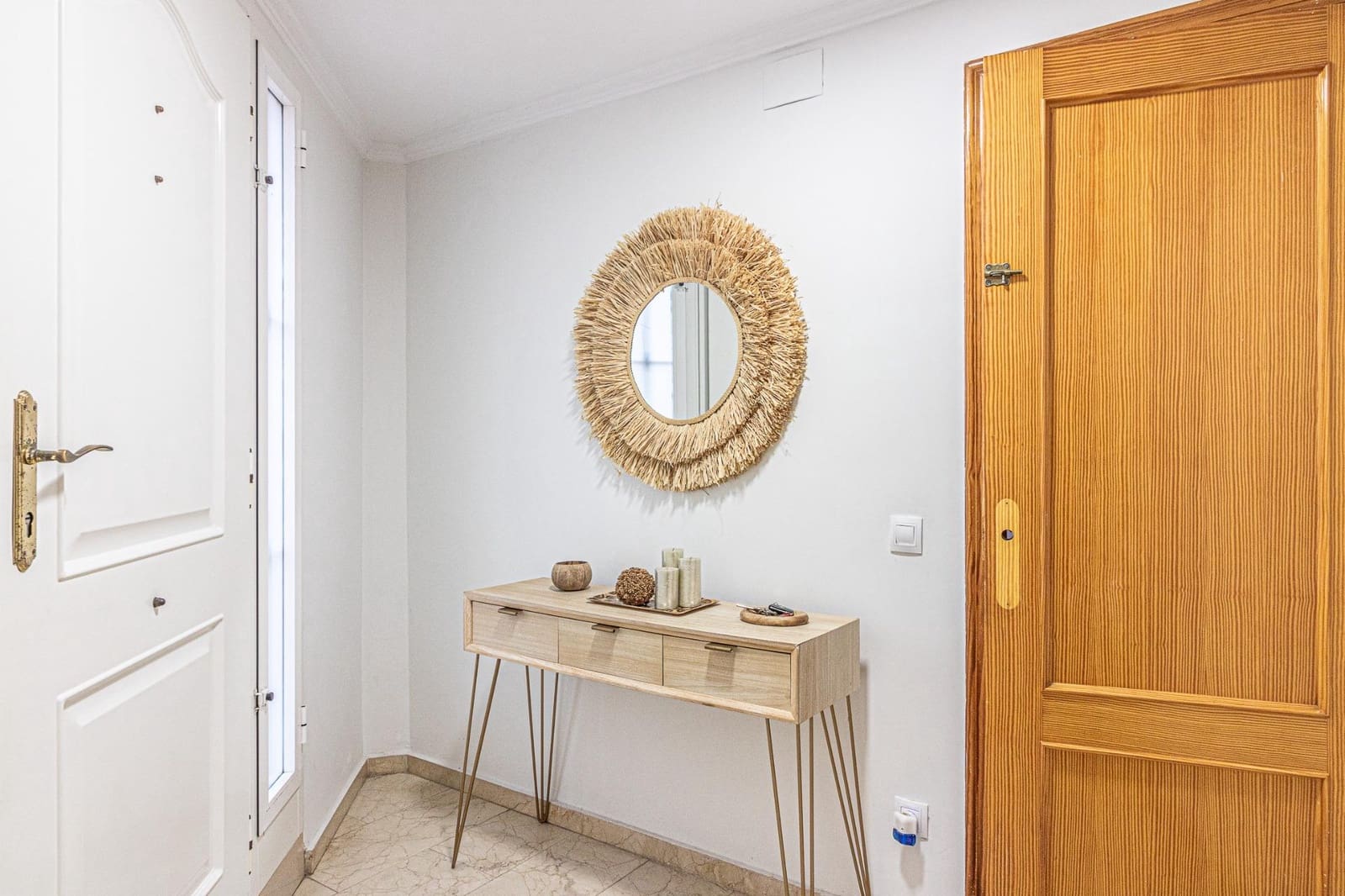 3 slaapkamer Rijtjeshuis te koop in Alberic met garage - € 215.000 (Ref: 9403534)