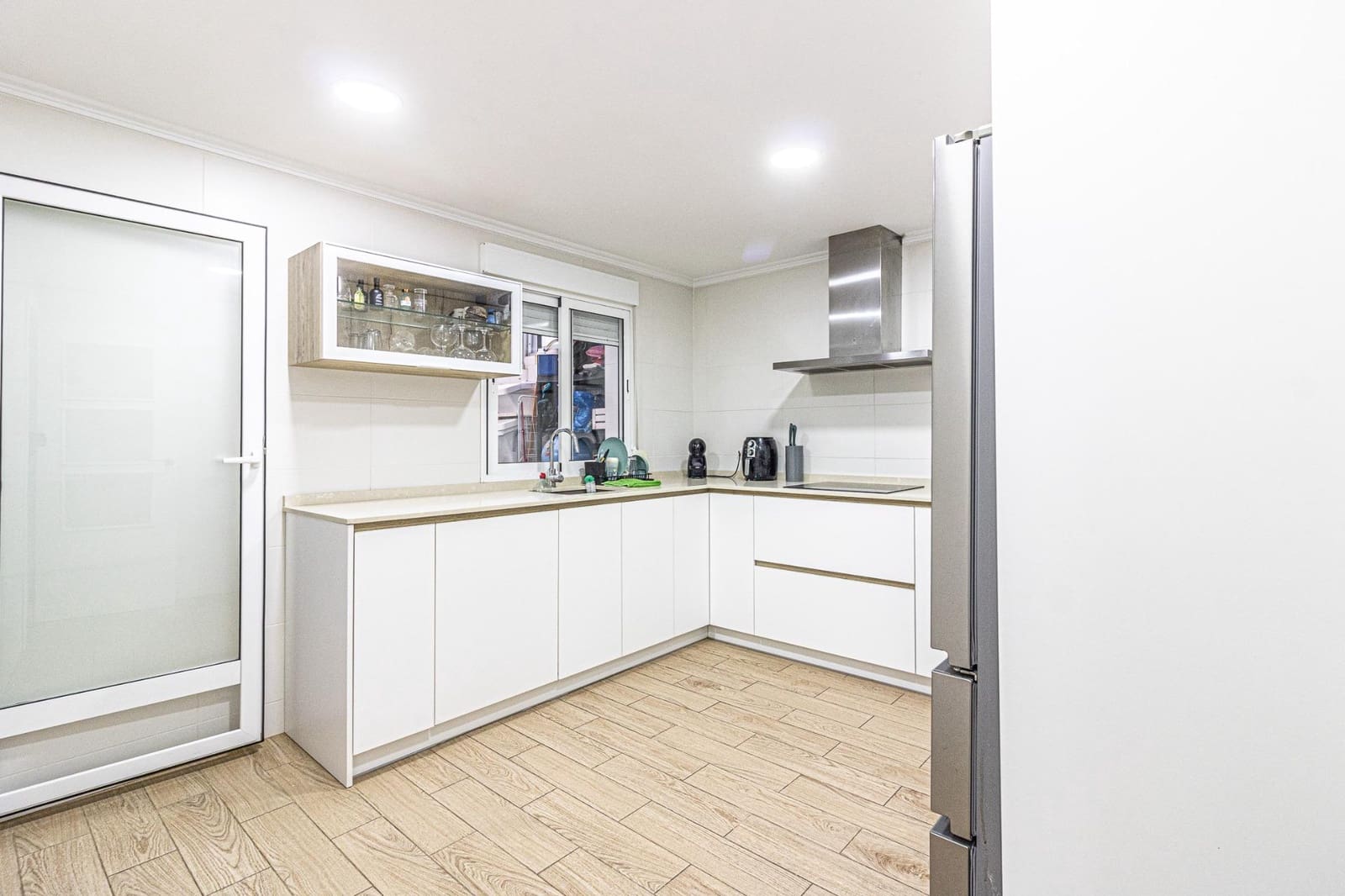 3 slaapkamer Rijtjeshuis te koop in Alberic met garage - € 215.000 (Ref: 9403534)