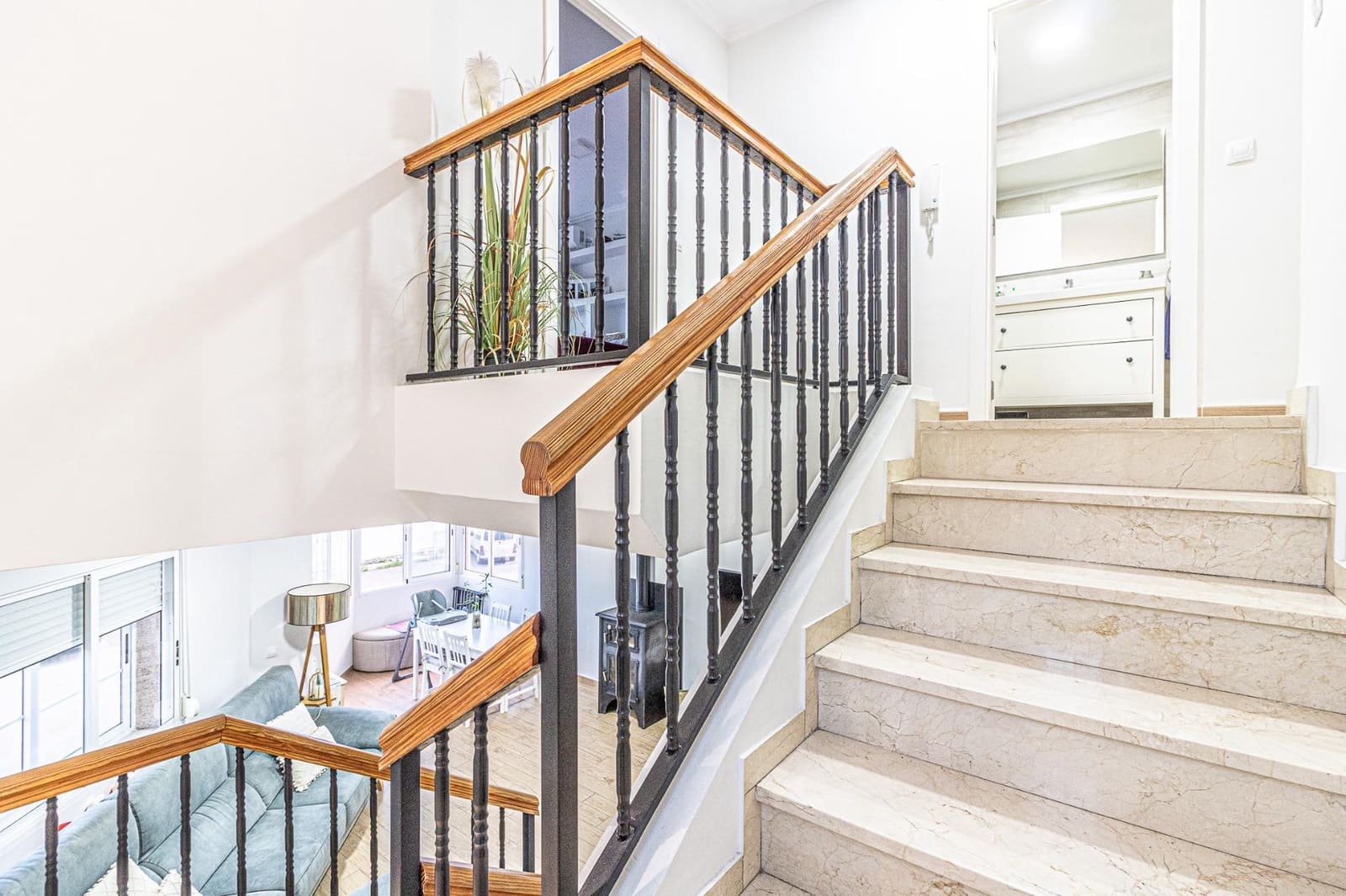 3 slaapkamer Rijtjeshuis te koop in Alberic met garage - € 215.000 (Ref: 9403534)