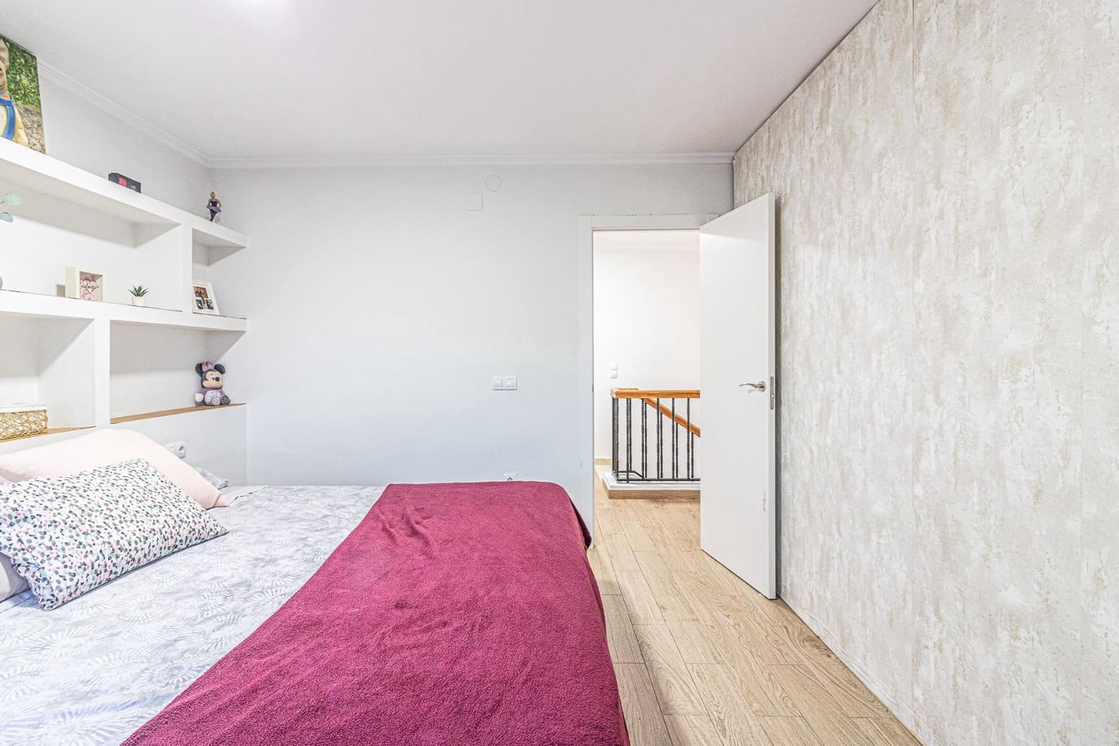 3 slaapkamer Rijtjeshuis te koop in Alberic met garage - € 215.000 (Ref: 9403534)