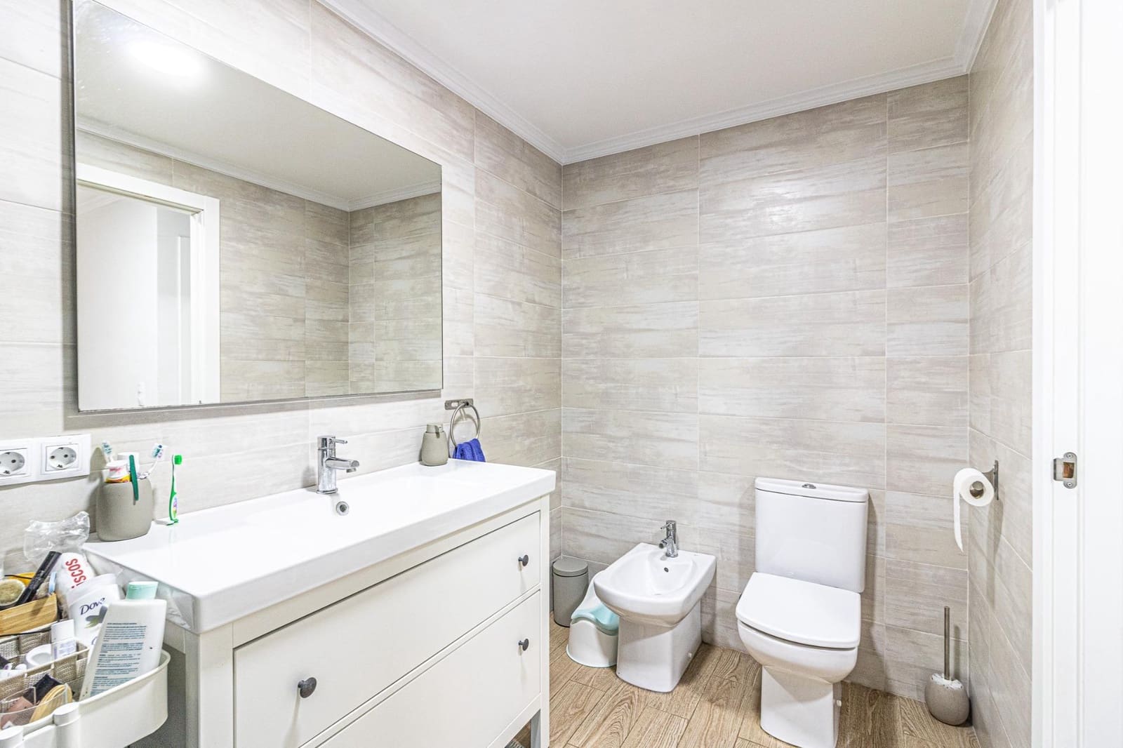 3 slaapkamer Rijtjeshuis te koop in Alberic met garage - € 215.000 (Ref: 9403534)