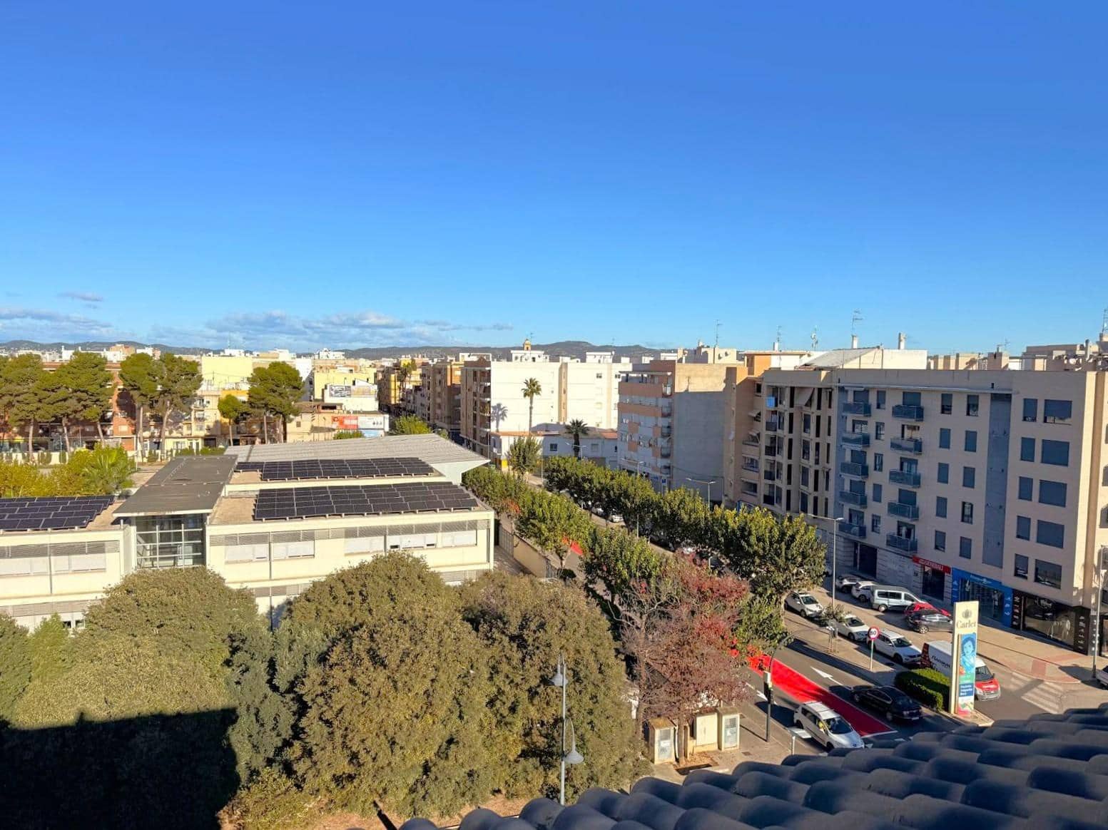 4 makuuhuone Kattohuoneisto myytävänä paikassa Carlet - 200 000 € (Ref: 9406578)