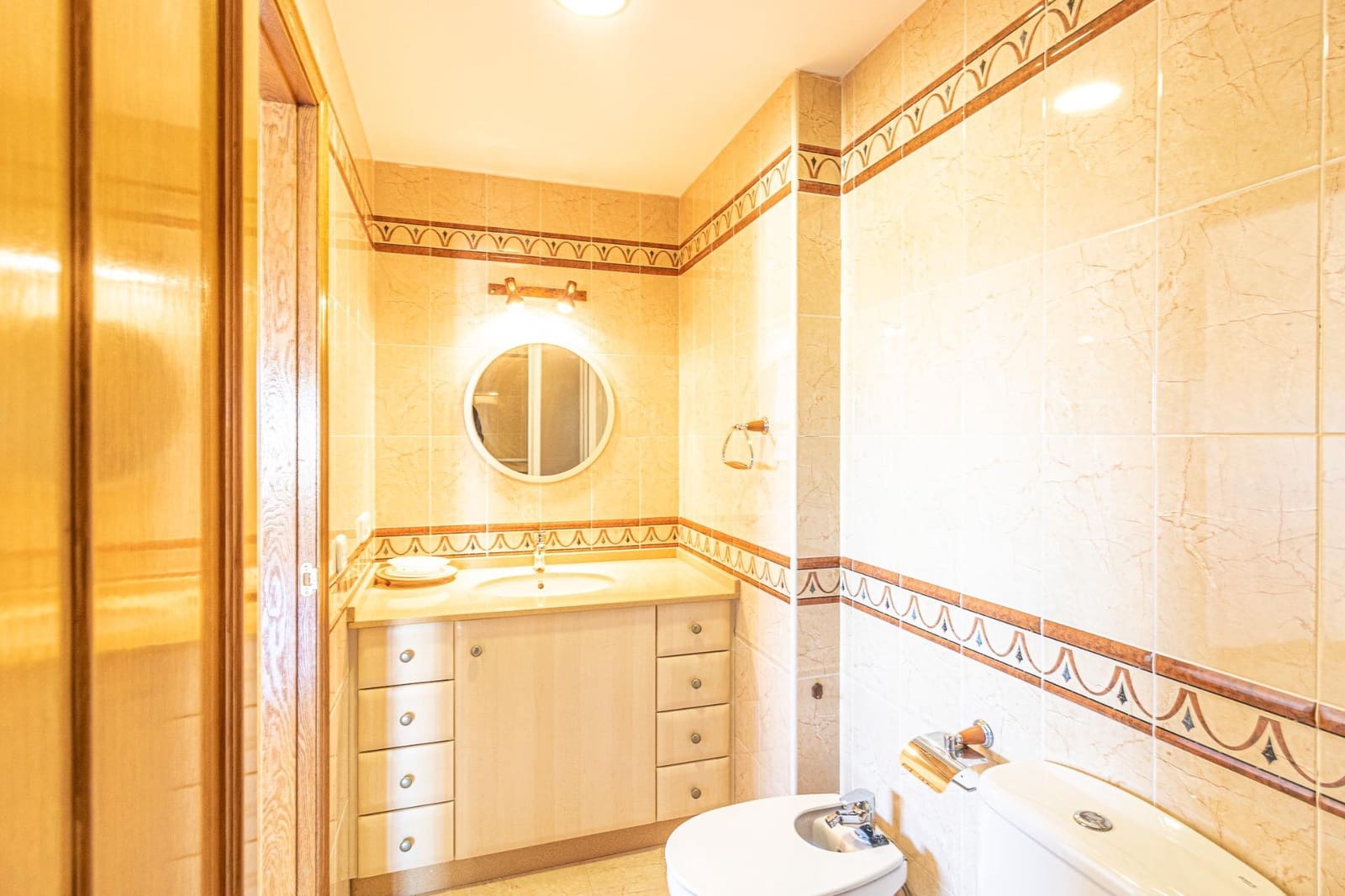 4 makuuhuone Kattohuoneisto myytävänä paikassa Carlet - 200 000 € (Ref: 9406578)