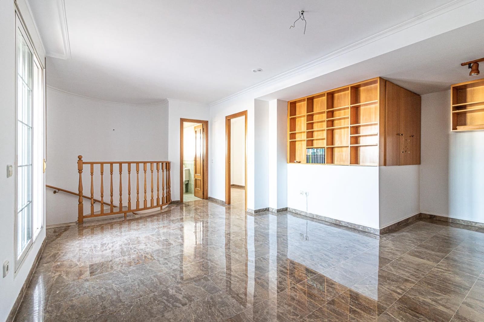 4 makuuhuone Kattohuoneisto myytävänä paikassa Carlet - 200 000 € (Ref: 9406578)