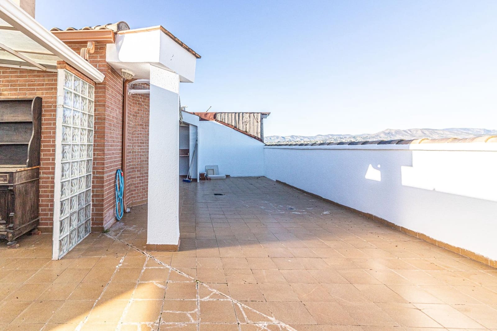 4 makuuhuone Kattohuoneisto myytävänä paikassa Carlet - 200 000 € (Ref: 9406578)