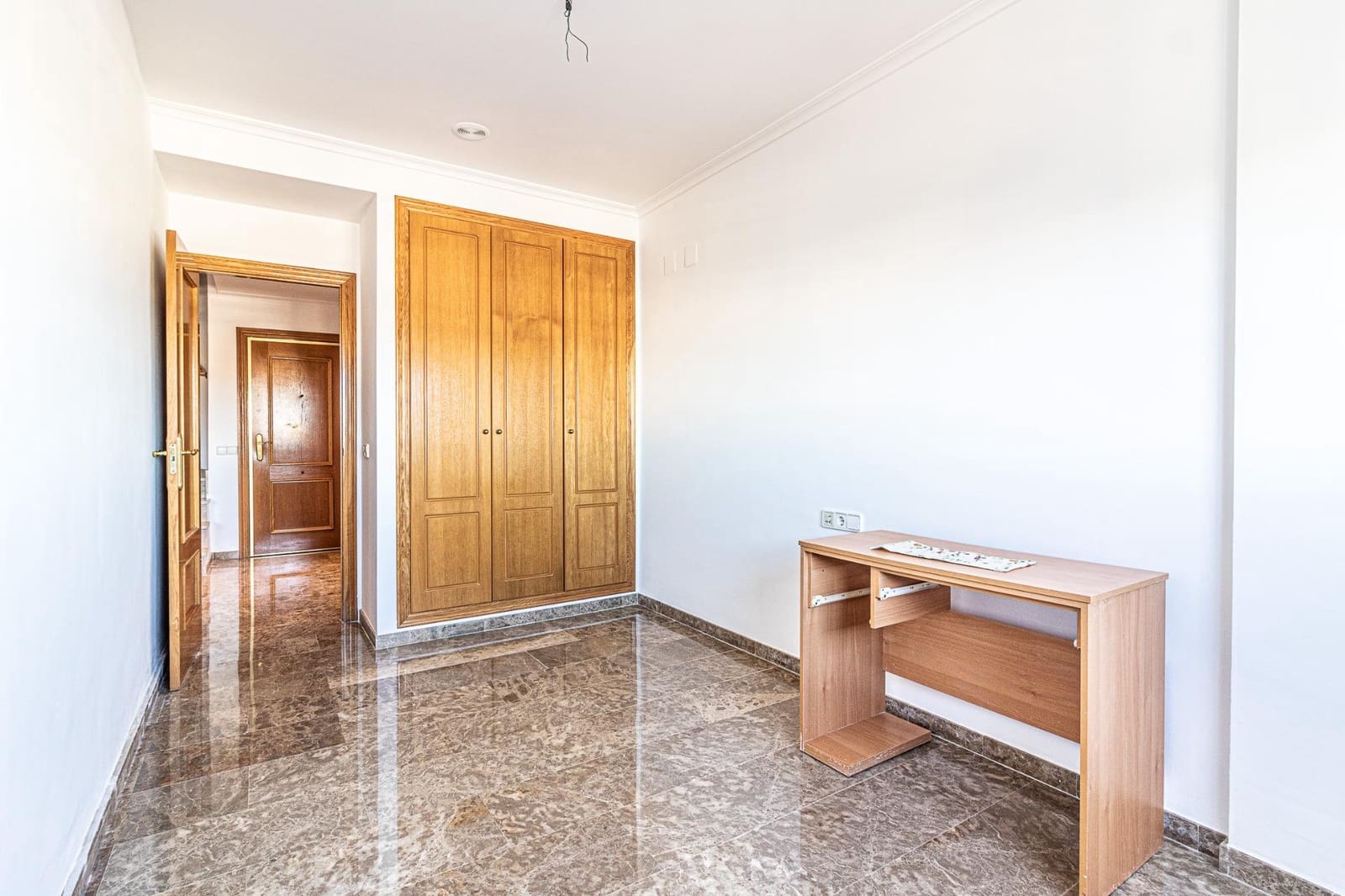 4 makuuhuone Kattohuoneisto myytävänä paikassa Carlet - 200 000 € (Ref: 9406578)