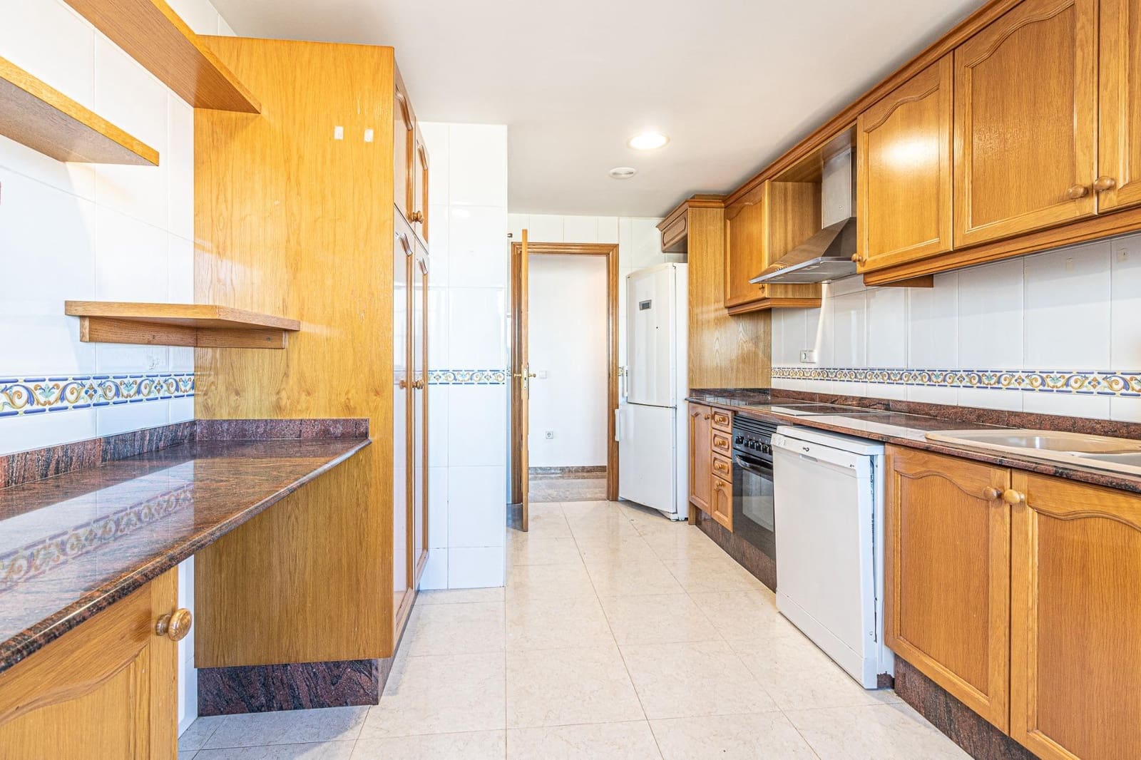 4 makuuhuone Kattohuoneisto myytävänä paikassa Carlet - 200 000 € (Ref: 9406578)