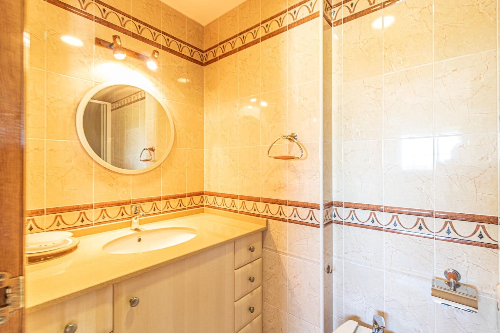 4 makuuhuone Kattohuoneisto myytävänä paikassa Carlet - 200 000 € (Ref: 9406578)