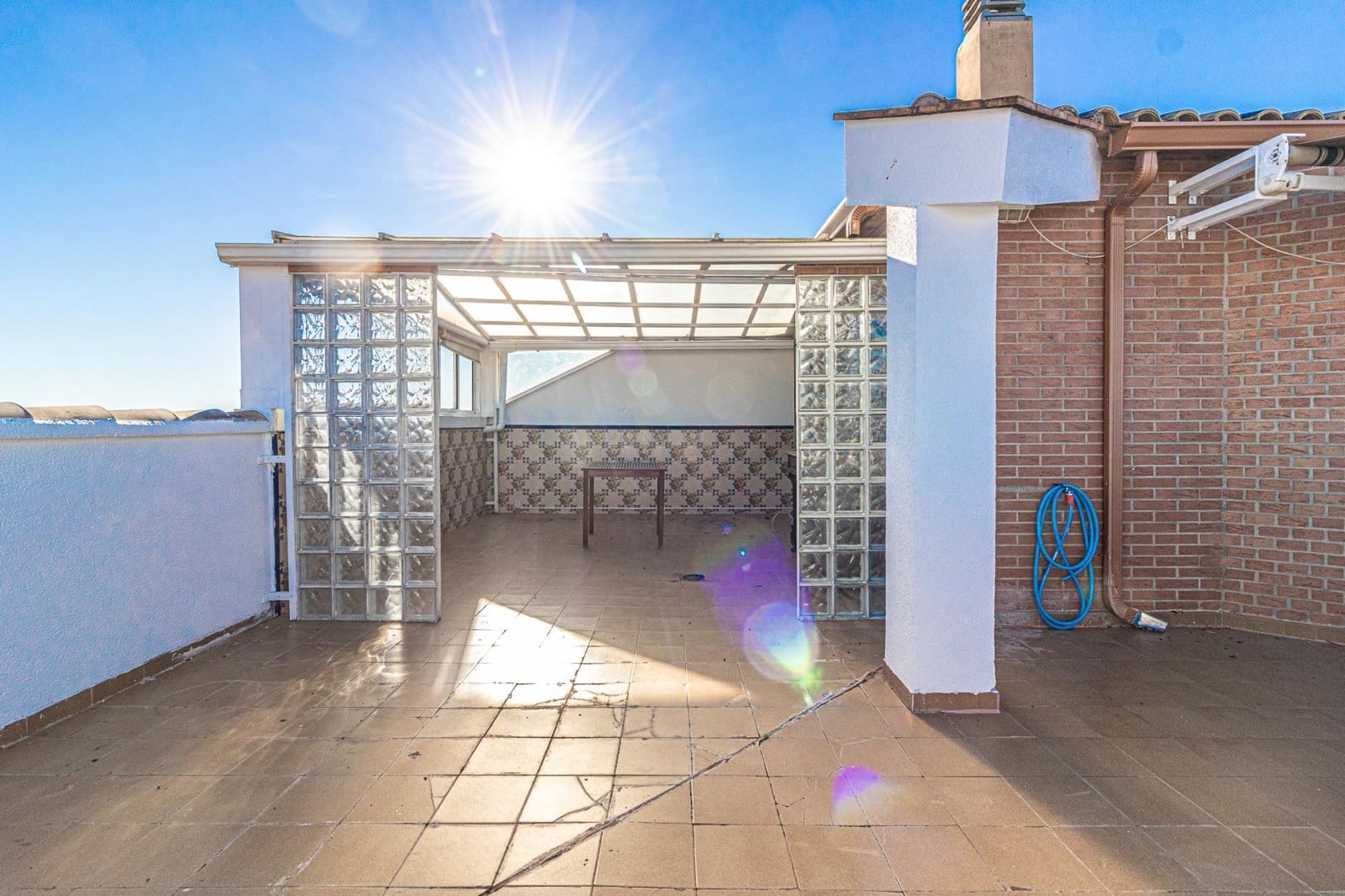 4 makuuhuone Kattohuoneisto myytävänä paikassa Carlet - 200 000 € (Ref: 9406578)