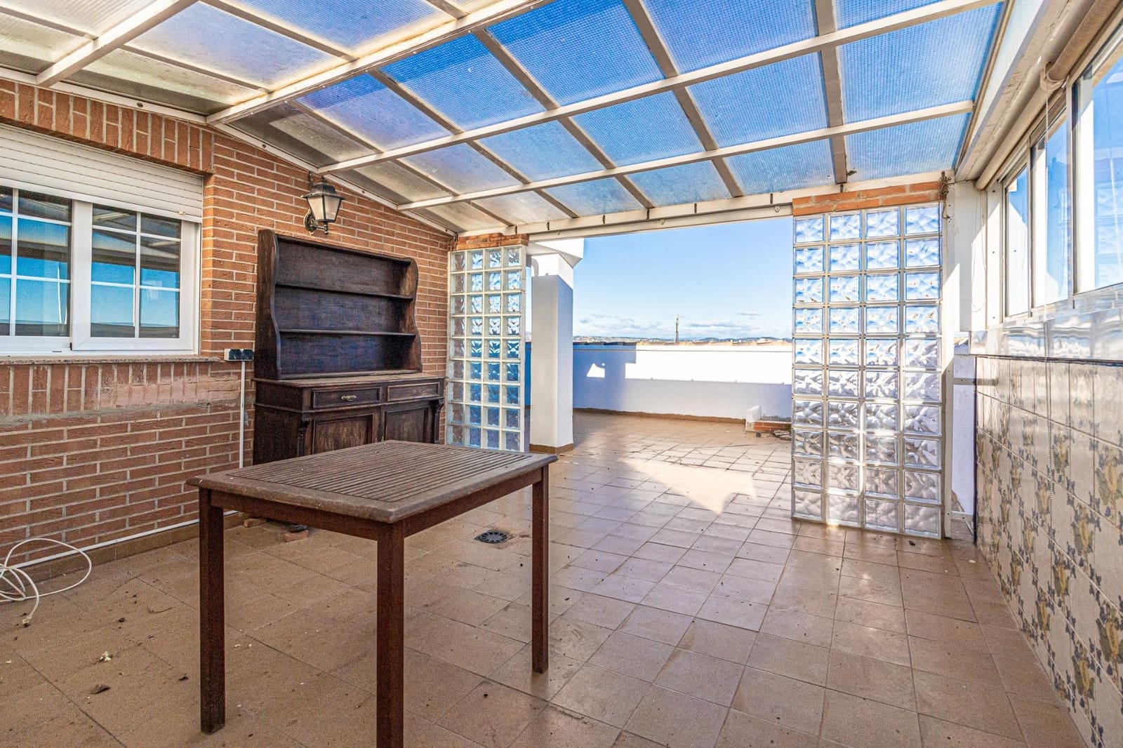 4 makuuhuone Kattohuoneisto myytävänä paikassa Carlet - 200 000 € (Ref: 9406578)