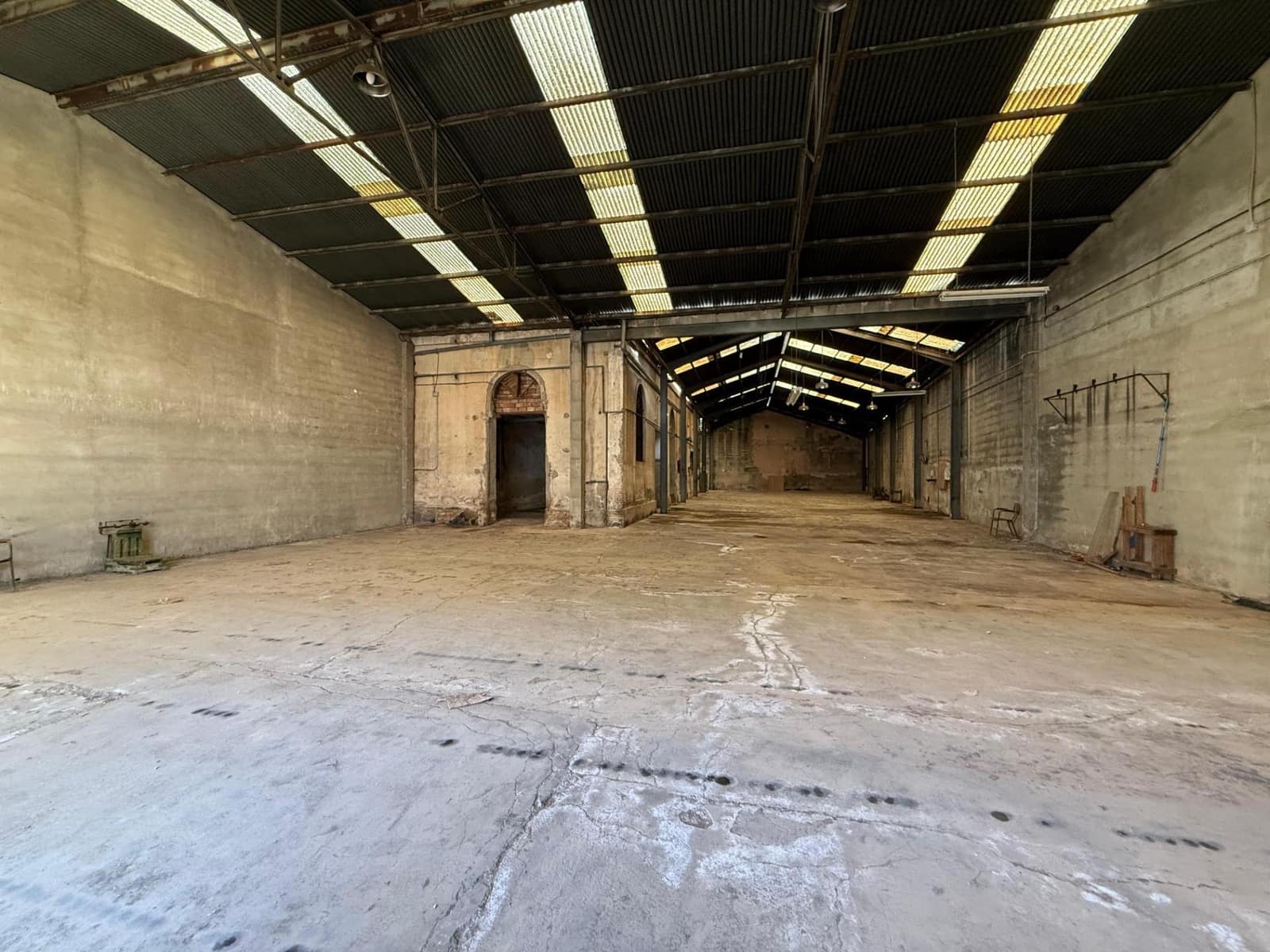 Negocio en Carcaixent en venta - 475.000 € (Ref: 9411177)