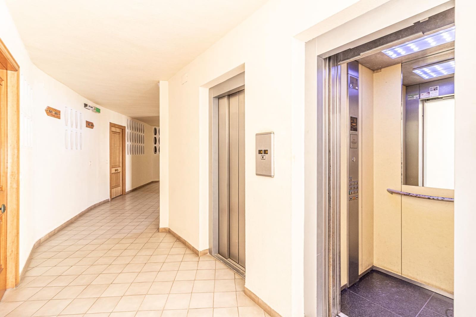 3 quarto Apartamento para venda em Gandia com piscina - 200 000 € (Ref: 9419921)