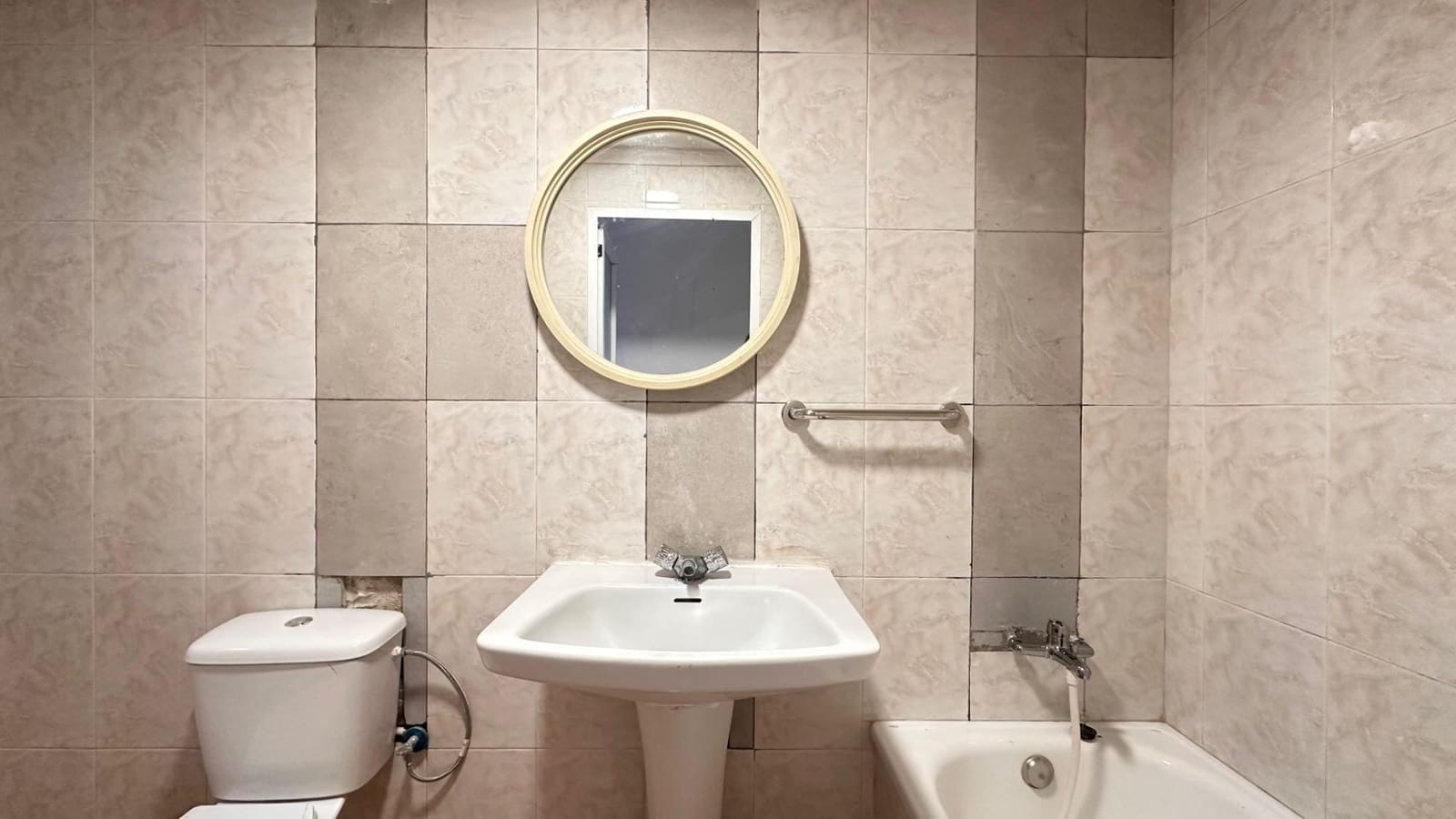 3 makuuhuone Omakotitalo myytävänä paikassa Alberic - 75 000 € (Ref: 9427412)