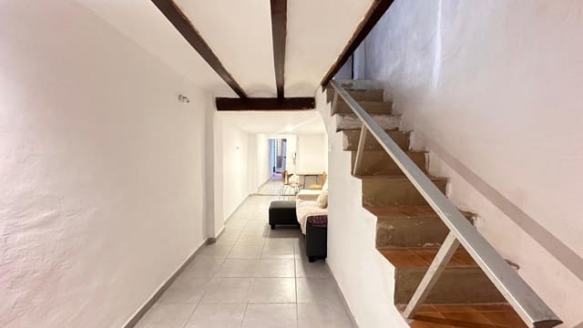 3 bedroom Townhouse for sale in Alberic - € 75,000 (Ref: 9427412)