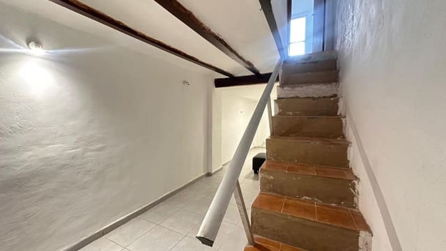 3 bedroom Townhouse for sale in Alberic - € 75,000 (Ref: 9427412)