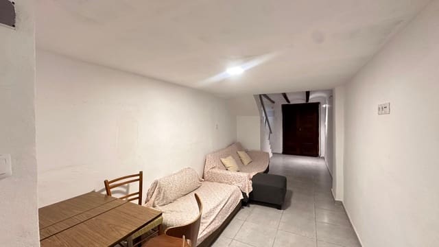 3 bedroom Townhouse for sale in Alberic - € 75,000 (Ref: 9427412)