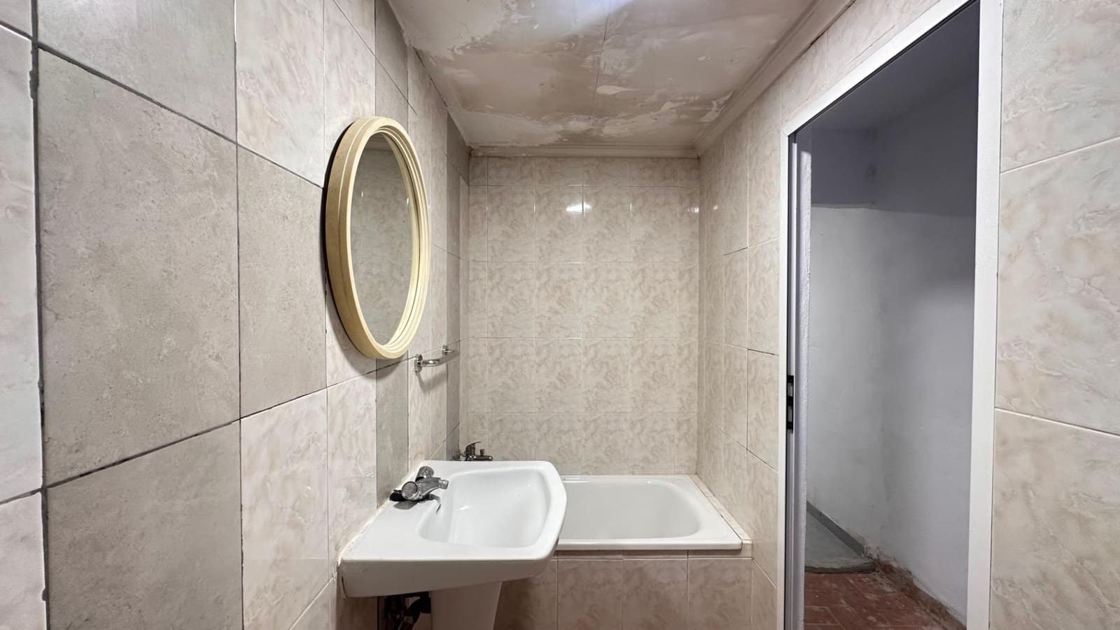 3 makuuhuone Omakotitalo myytävänä paikassa Alberic - 75 000 € (Ref: 9427412)