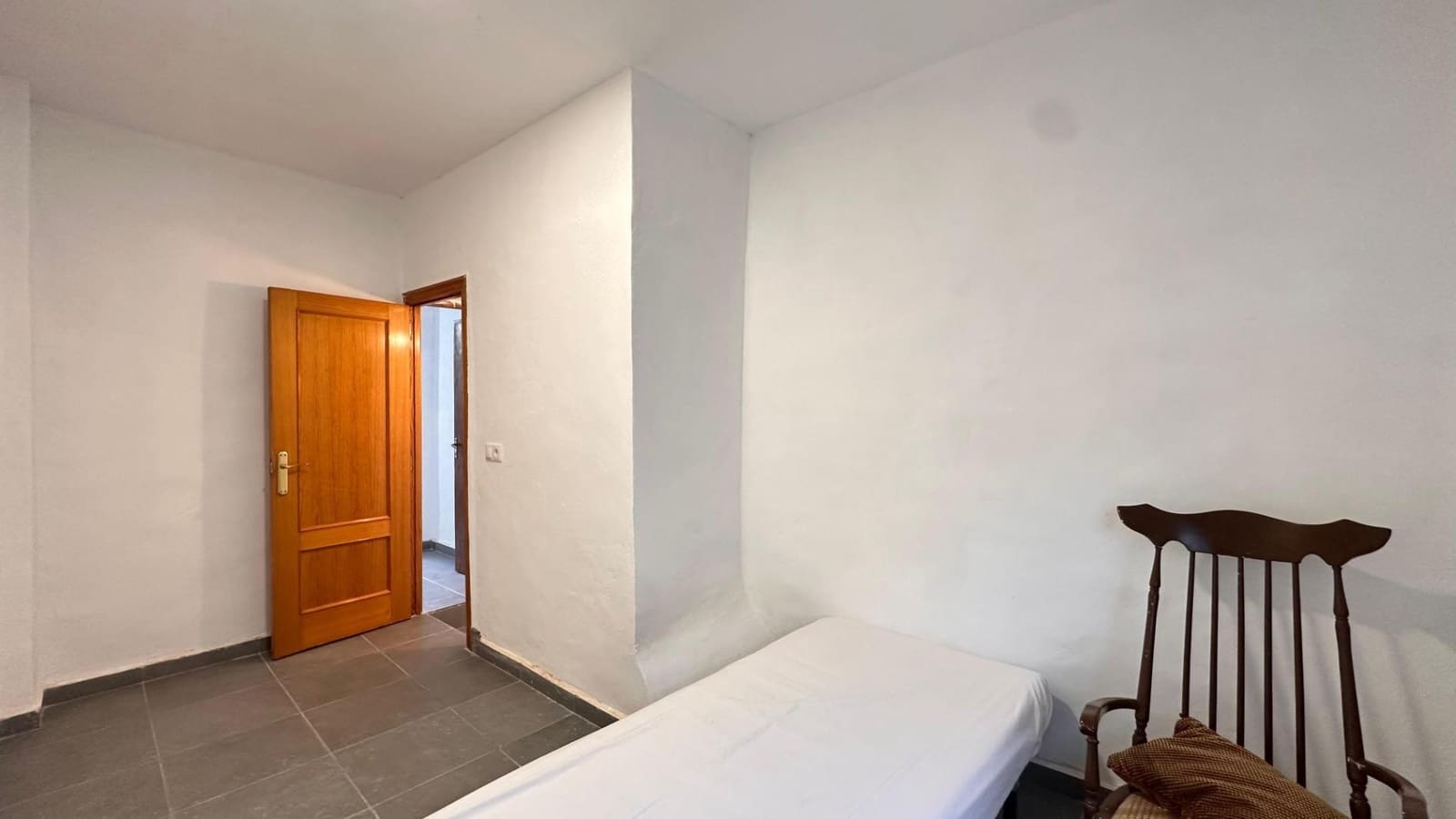 3 makuuhuone Omakotitalo myytävänä paikassa Alberic - 75 000 € (Ref: 9427412)